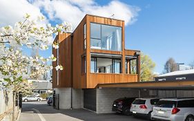 Kilmore Apartment - Christchurch Holiday Homes